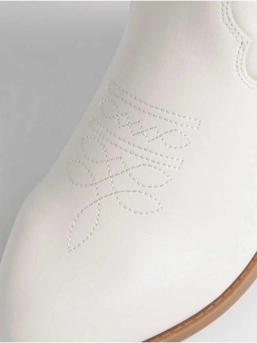 Women’s Knee-High Western Cowboy Boots - White - Picture 4 of 4